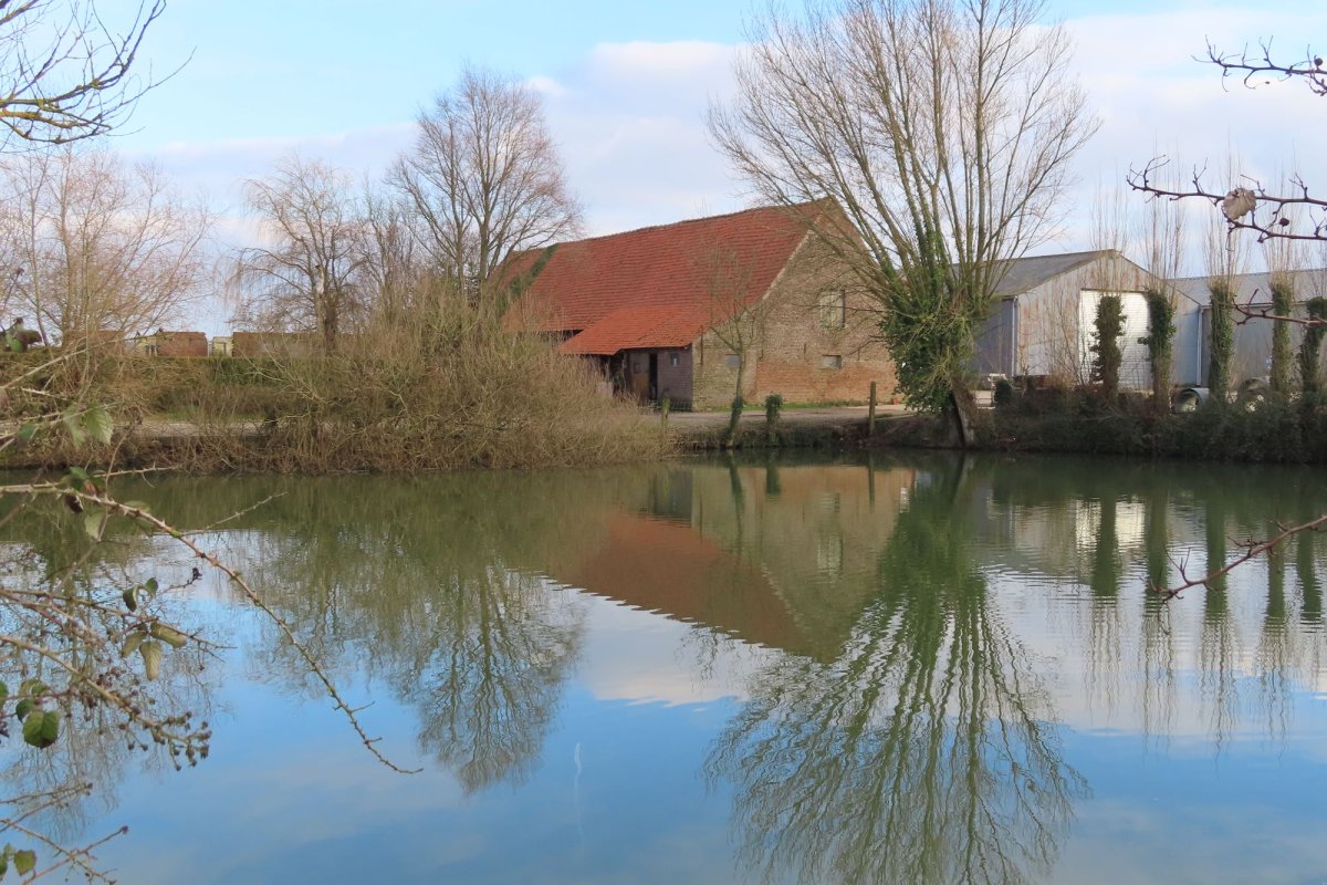 Autour du village